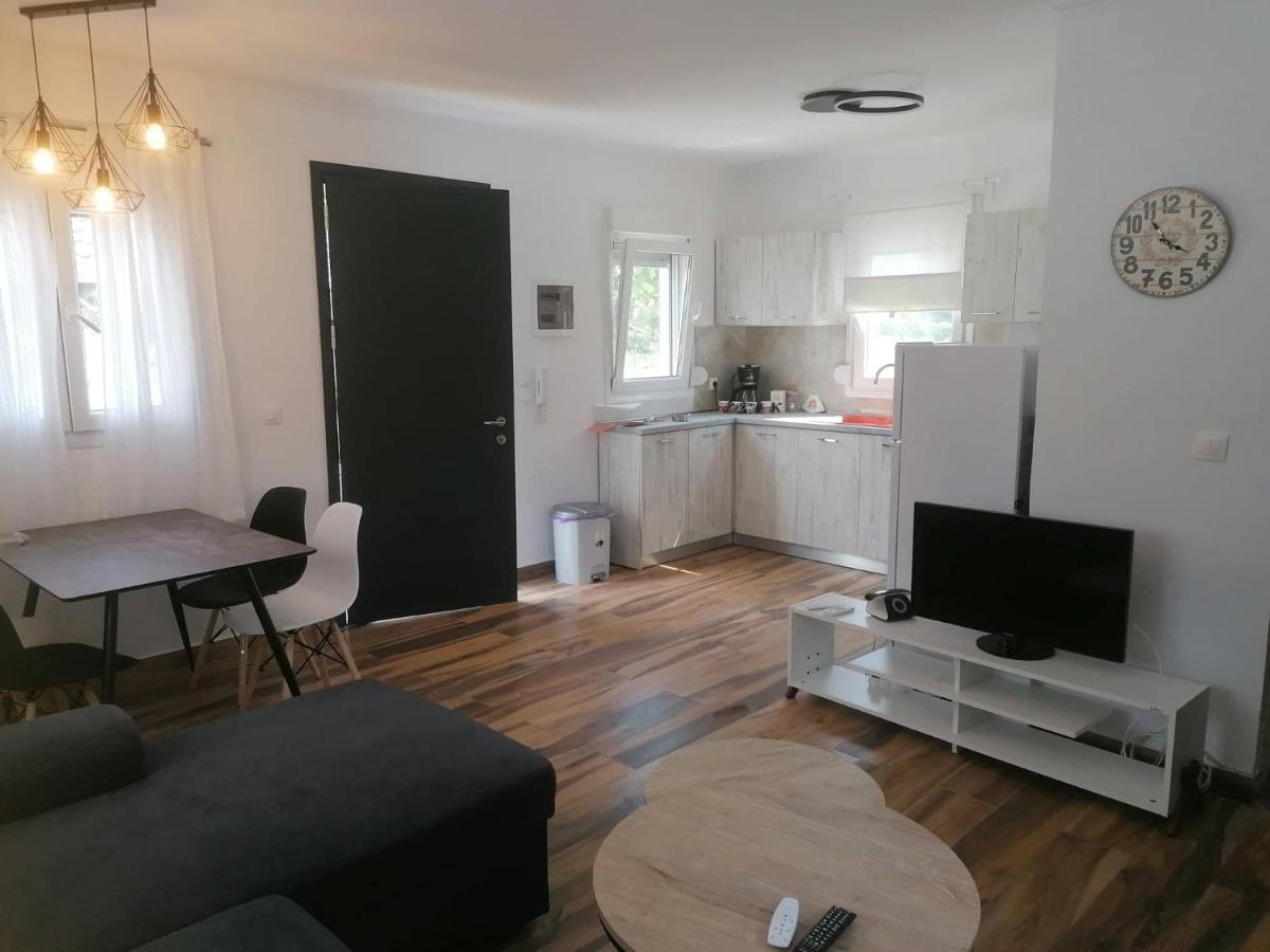 Little House On The Prairie-Μικρο Σπιτι Στο Λιβαδι! Apartment Drama Bagian luar foto